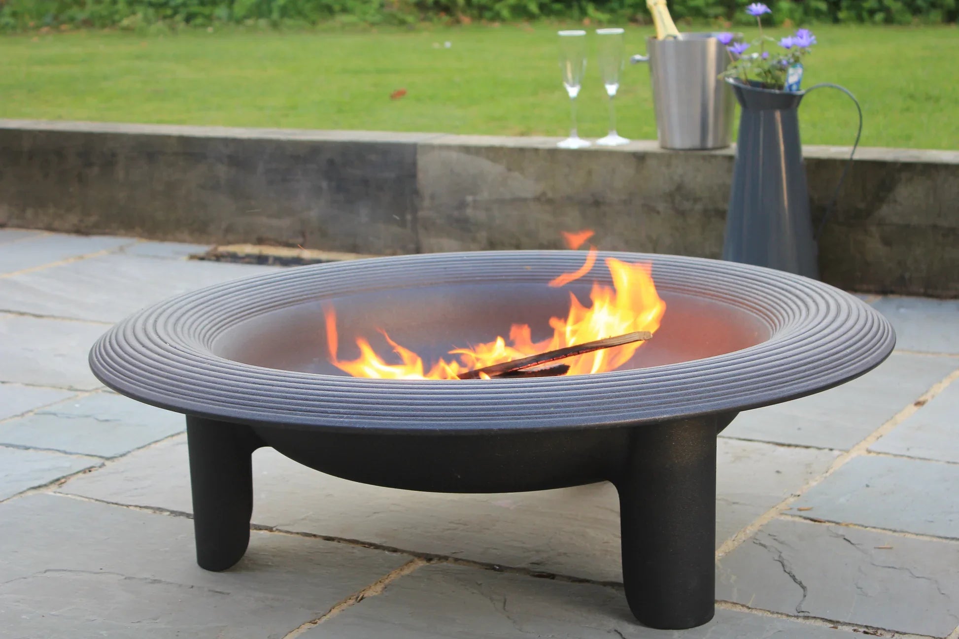 Outdoor firepits